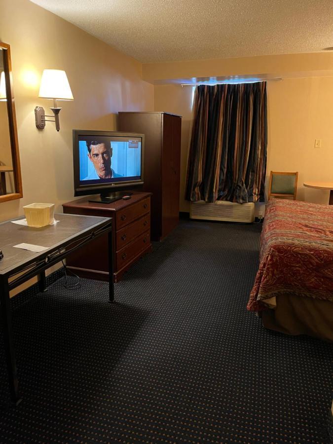 Budget Inn Temple Hills Exteriér fotografie